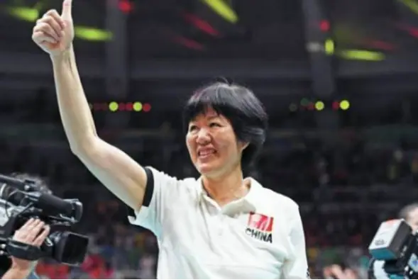 女排新老交替如何破局?郎平退役后的时代挑战
